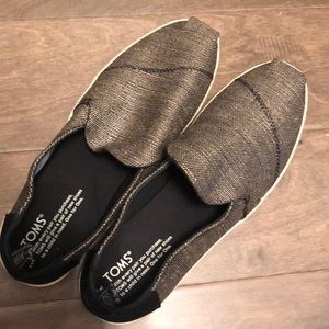 Toms women’s size 8.5